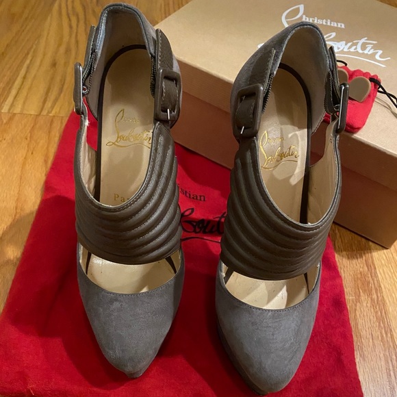 Pumps - Picture 2 of 8